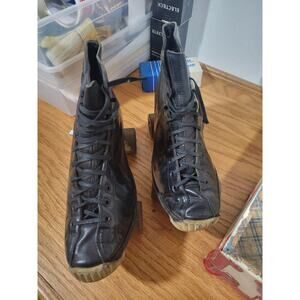 Vintage Styled by Hyde Chicago Black Roller Skates: Men's size 9